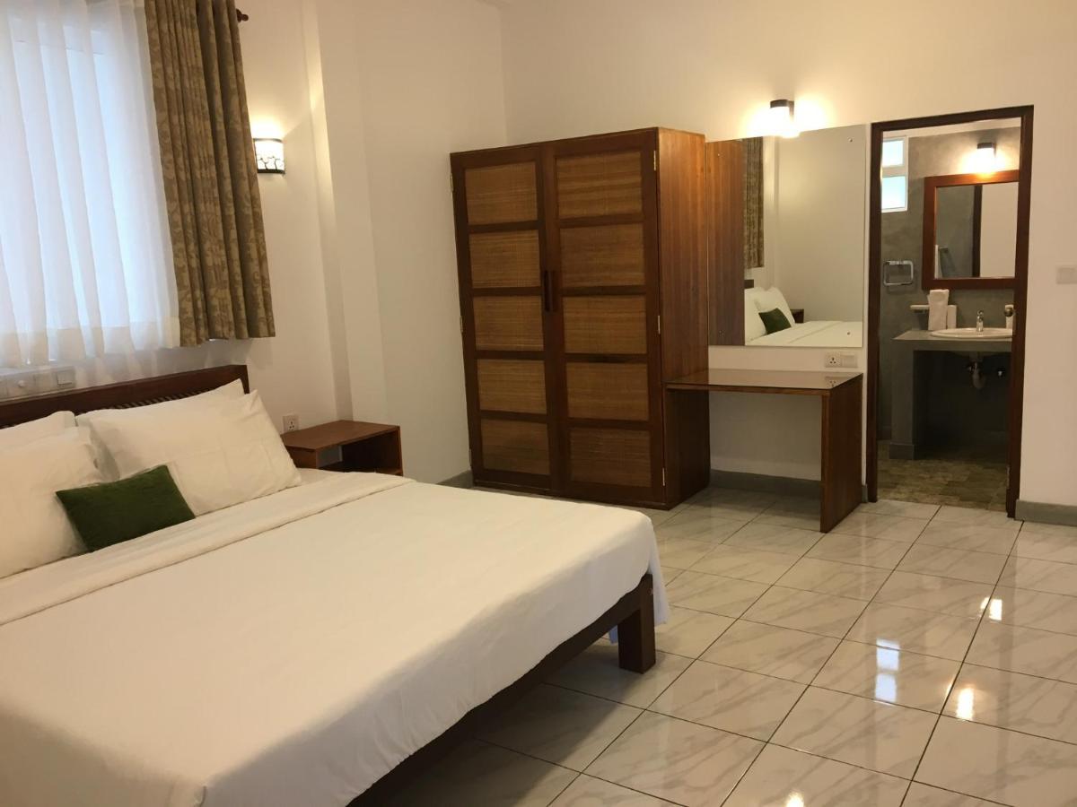 Anveela Hotel เบอร์อูวาลา ภายนอก รูปภาพ