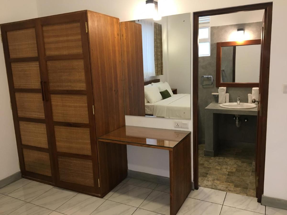 Anveela Hotel เบอร์อูวาลา ภายนอก รูปภาพ