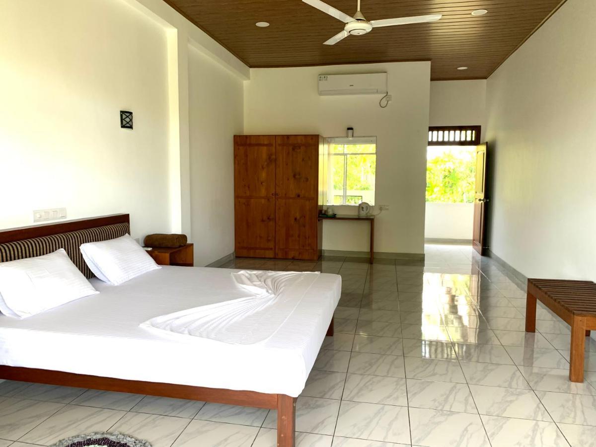 Anveela Hotel เบอร์อูวาลา ภายนอก รูปภาพ
