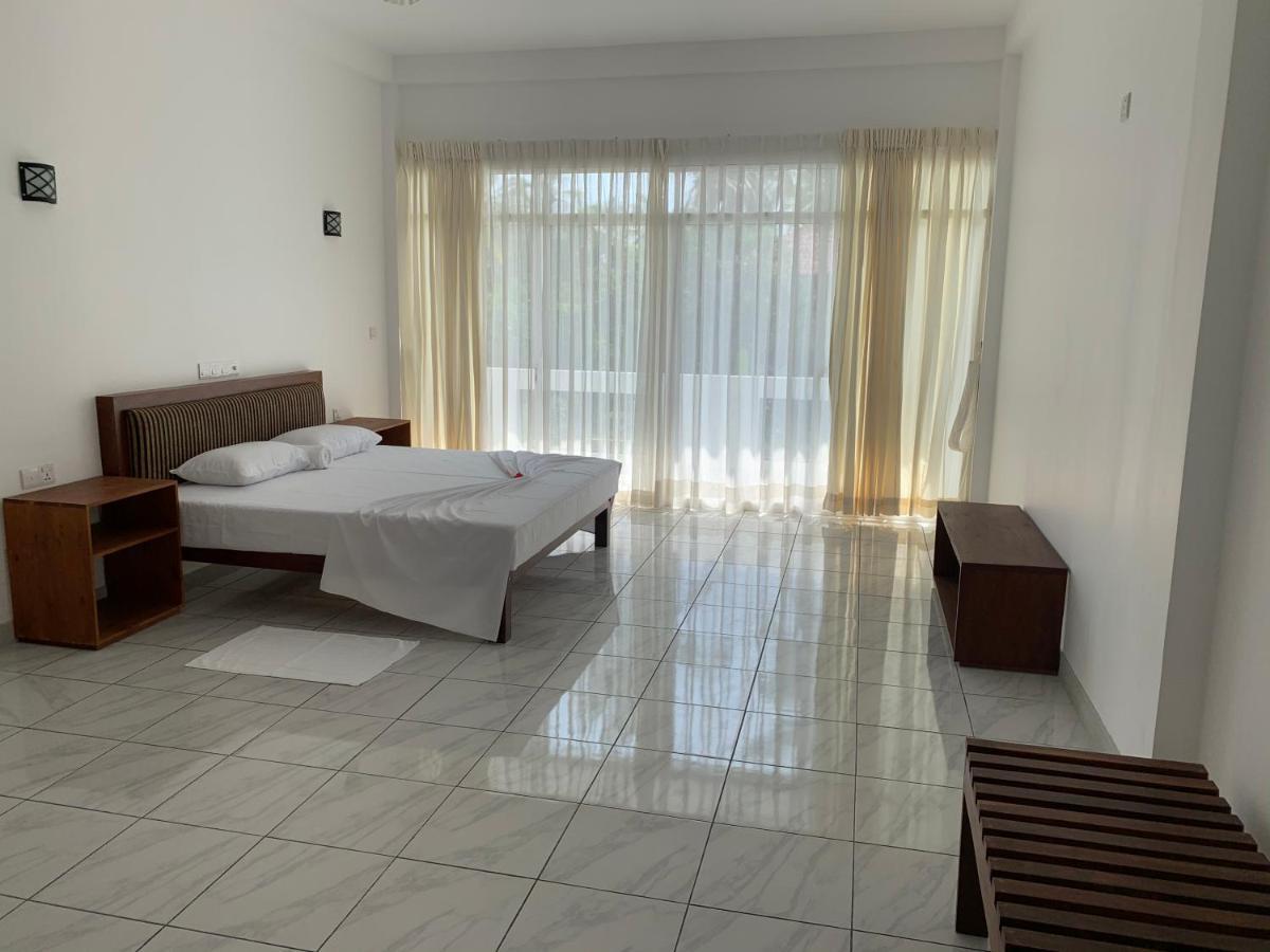 Anveela Hotel เบอร์อูวาลา ภายนอก รูปภาพ