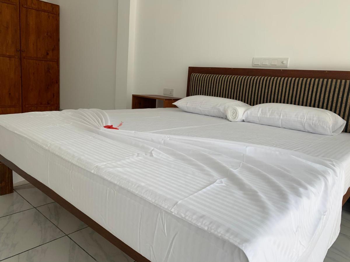 Anveela Hotel เบอร์อูวาลา ภายนอก รูปภาพ