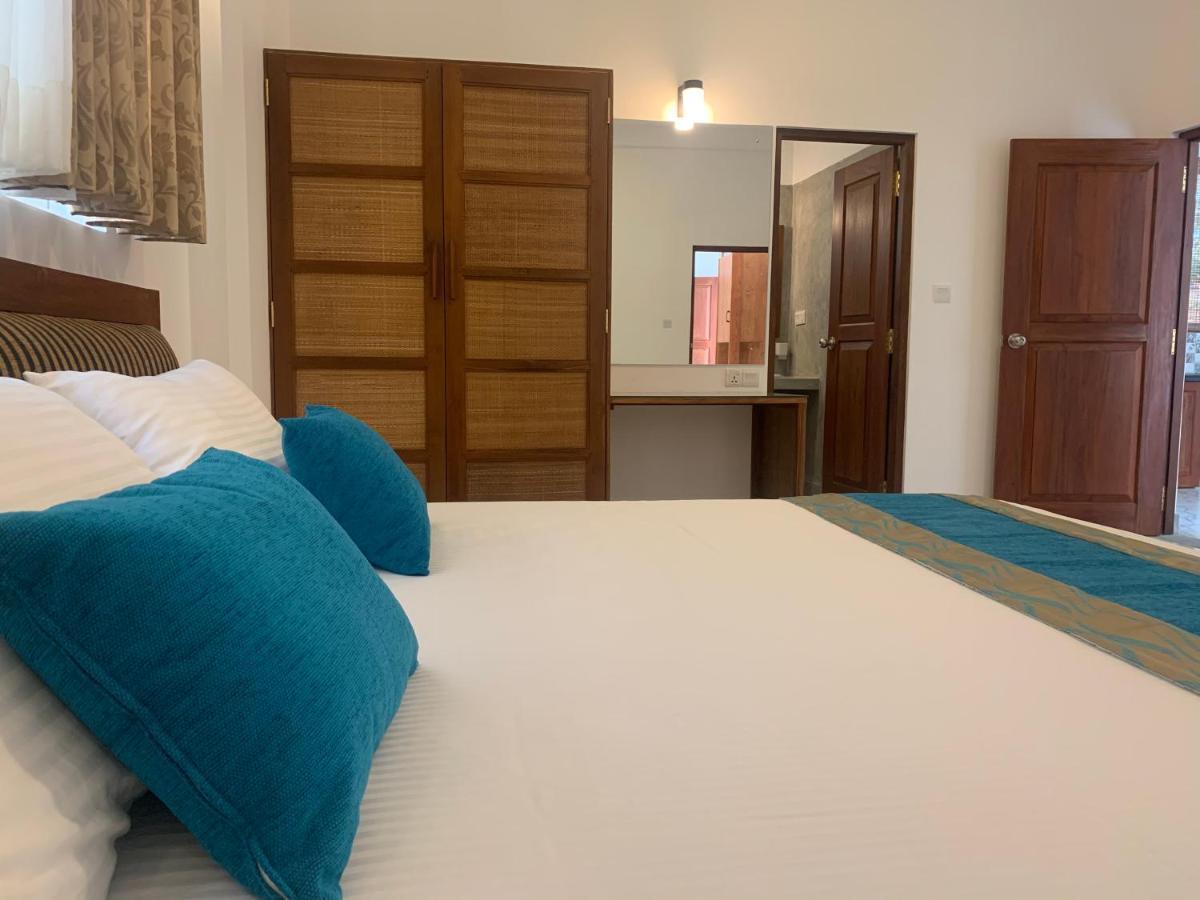 Anveela Hotel เบอร์อูวาลา ภายนอก รูปภาพ